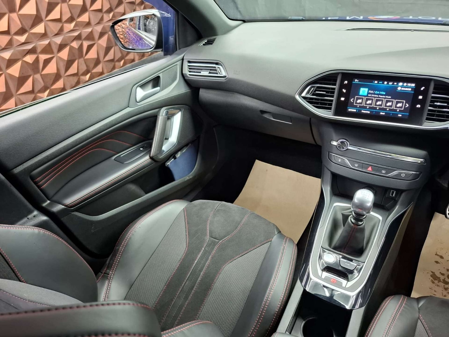 Used Peugeot 308 2017 for sale - 76921386: Photo 11