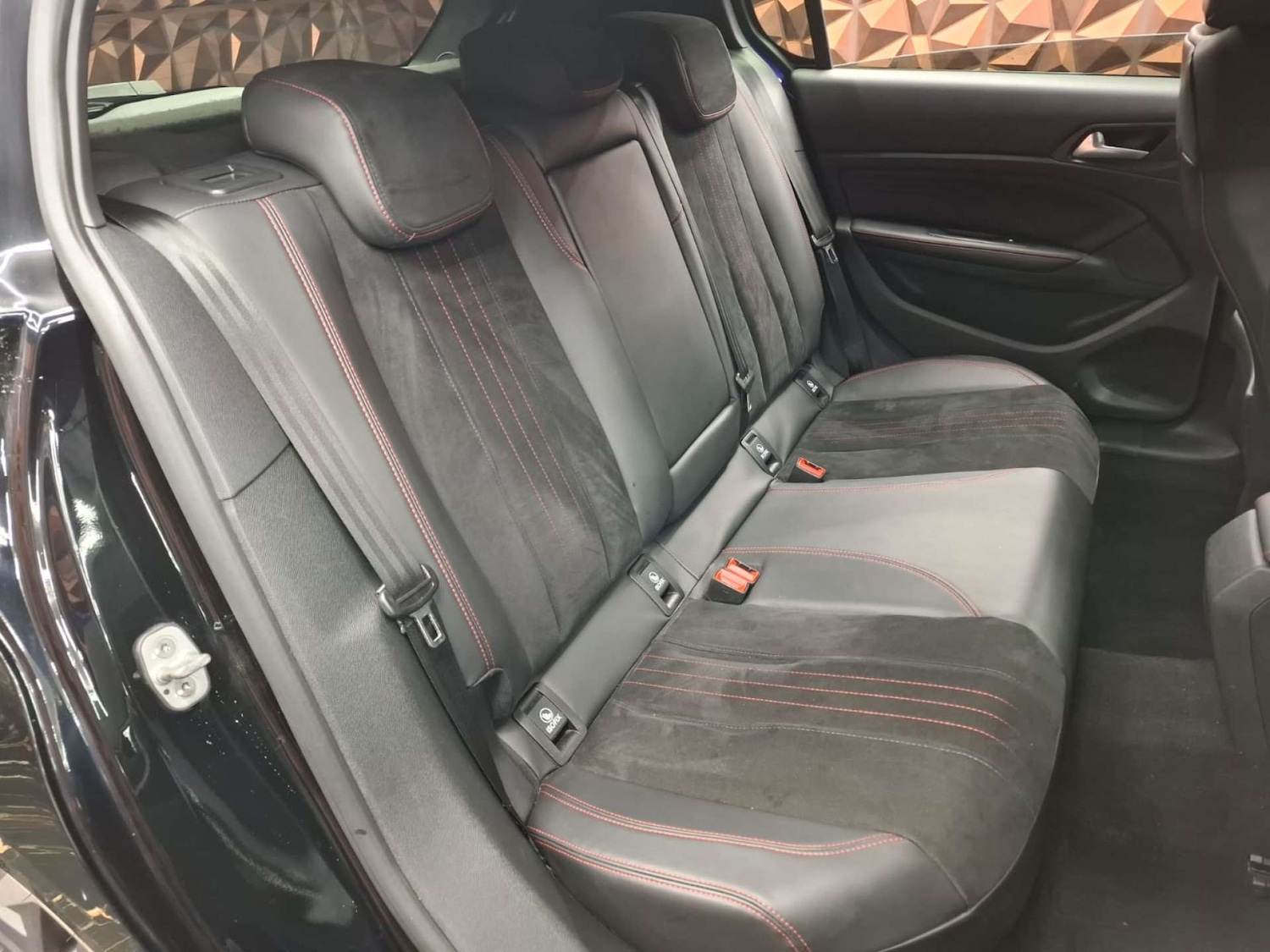 Used Peugeot 308 2017 for sale - 76921386: Photo 13