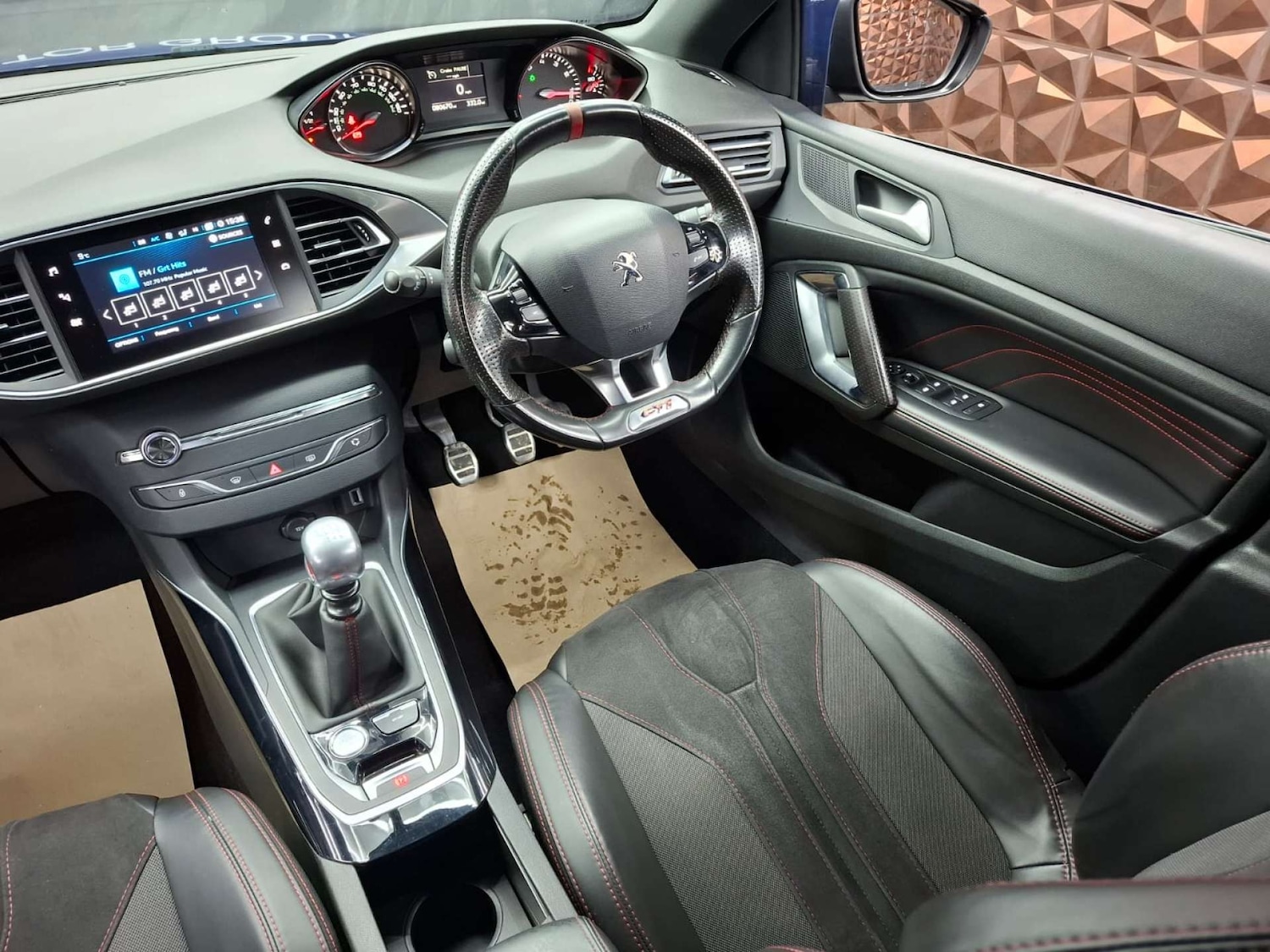 Used Peugeot 308 2017 for sale - 76921386: Photo 19