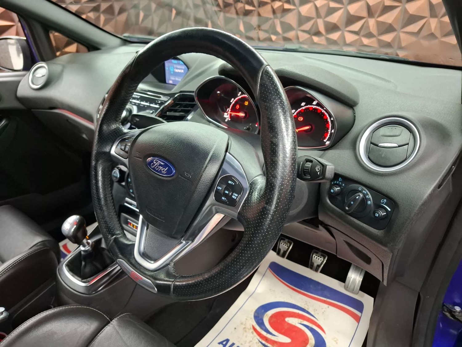 Used Ford Fiesta 2017 for sale - 76921325: Photo 19