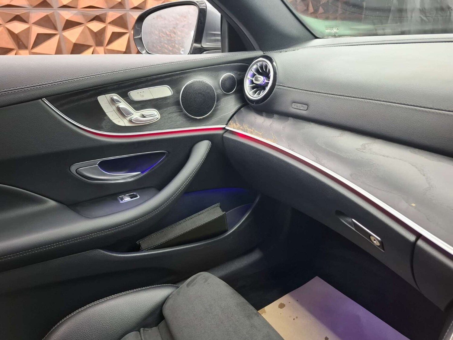 Used Mercedes-Benz E Class 2019 for sale - 77151247: Photo 9