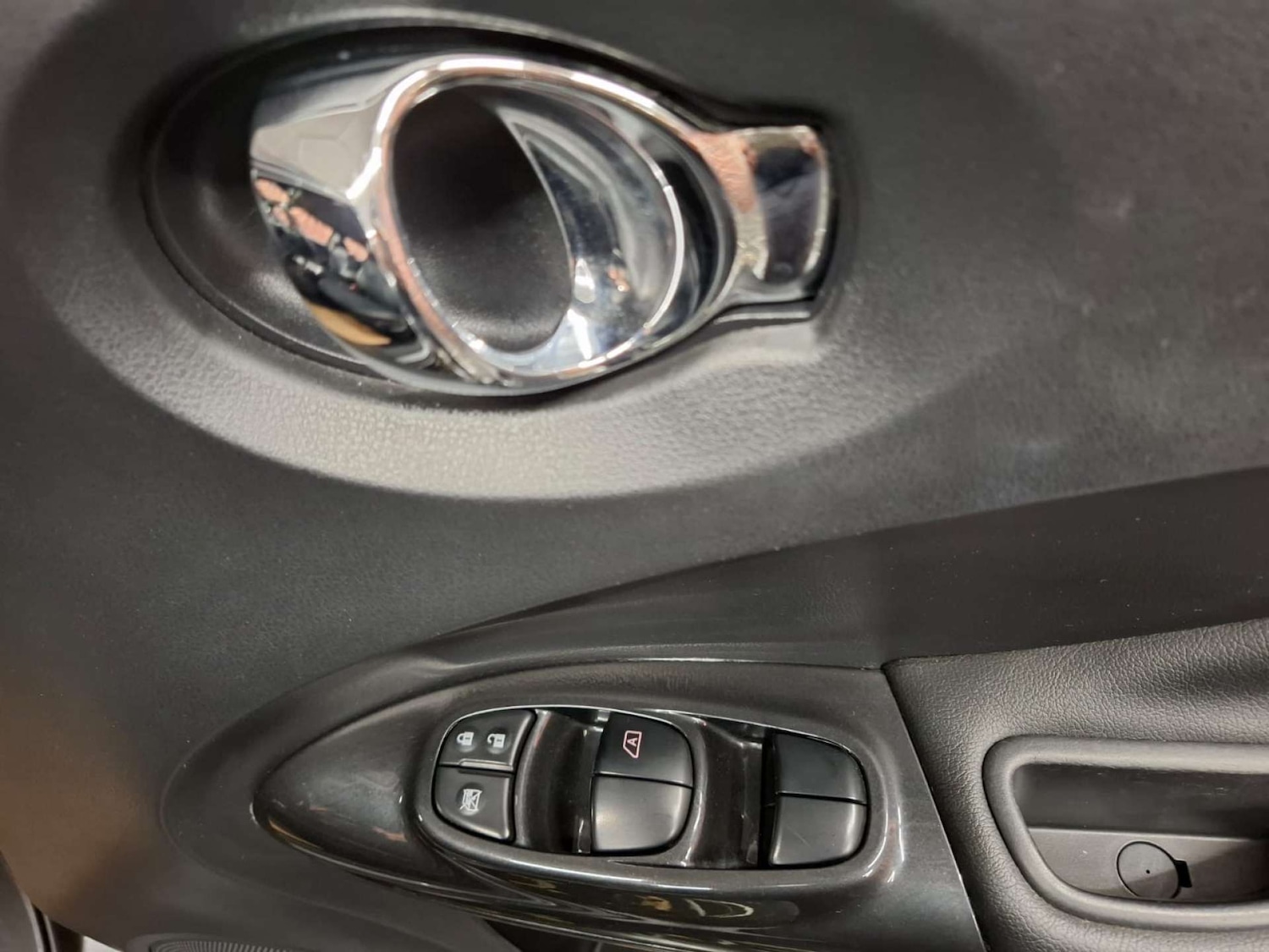 Used Nissan Juke 2018 for sale - 77151231: Photo 16