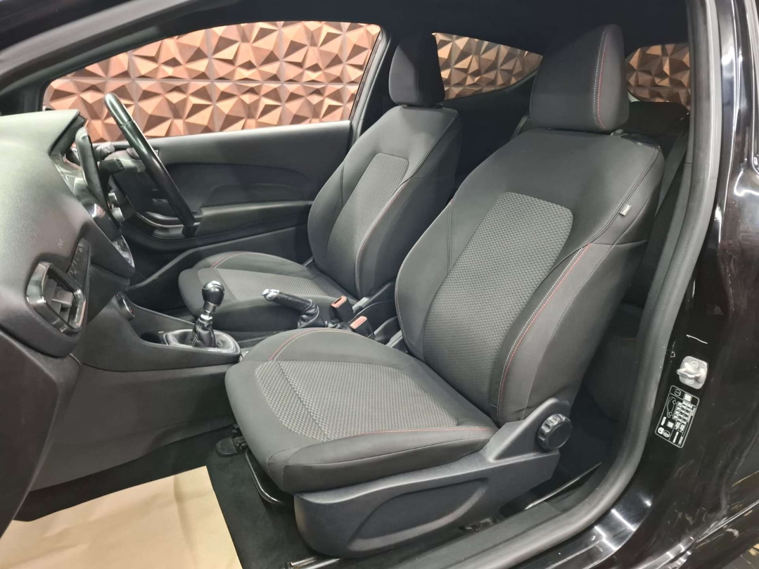 Used Ford Fiesta 2018 for sale - 77151147: Photo 15