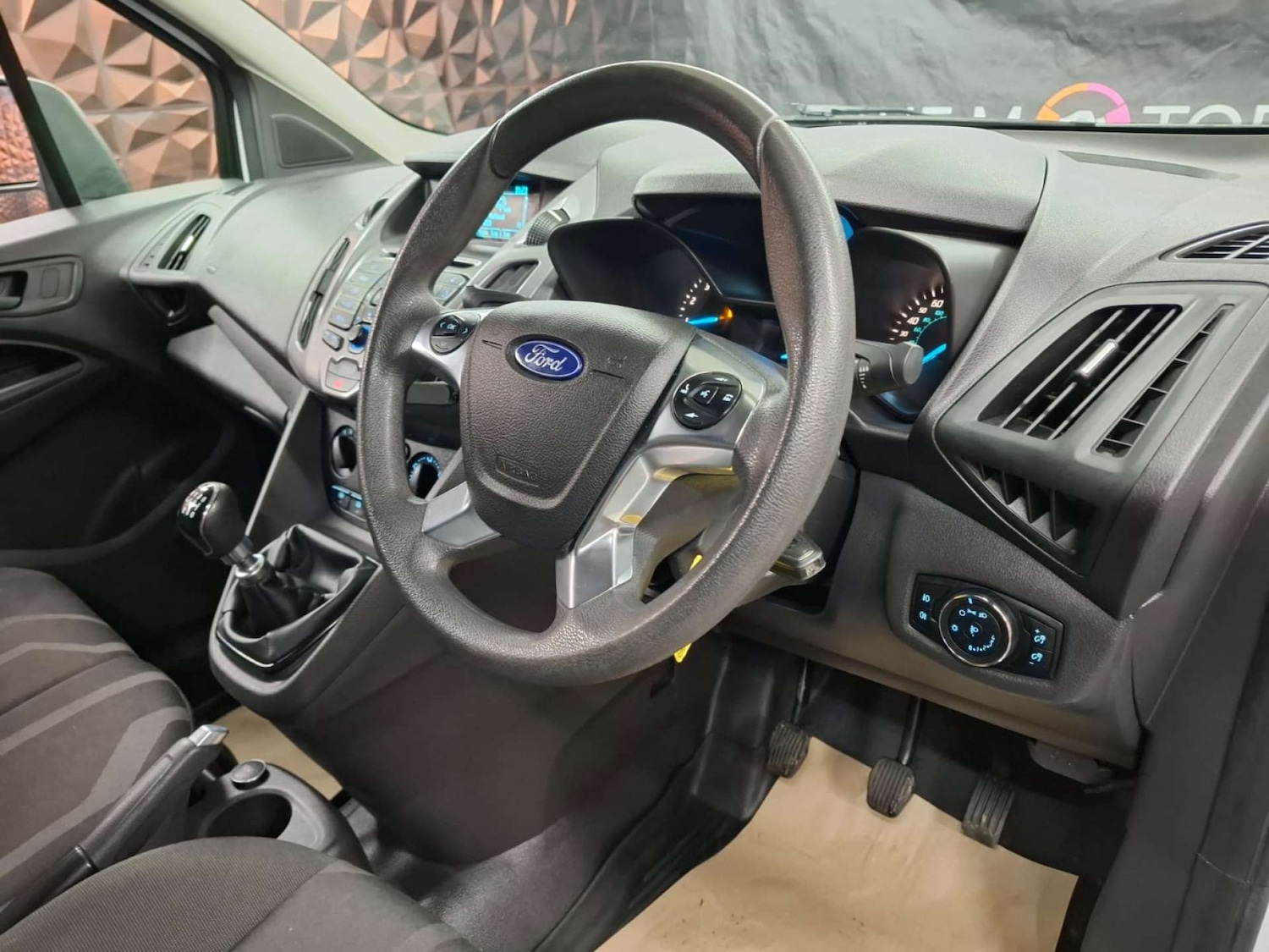 Used Ford Transit Connect 2017 for sale - 77151191: Photo 17
