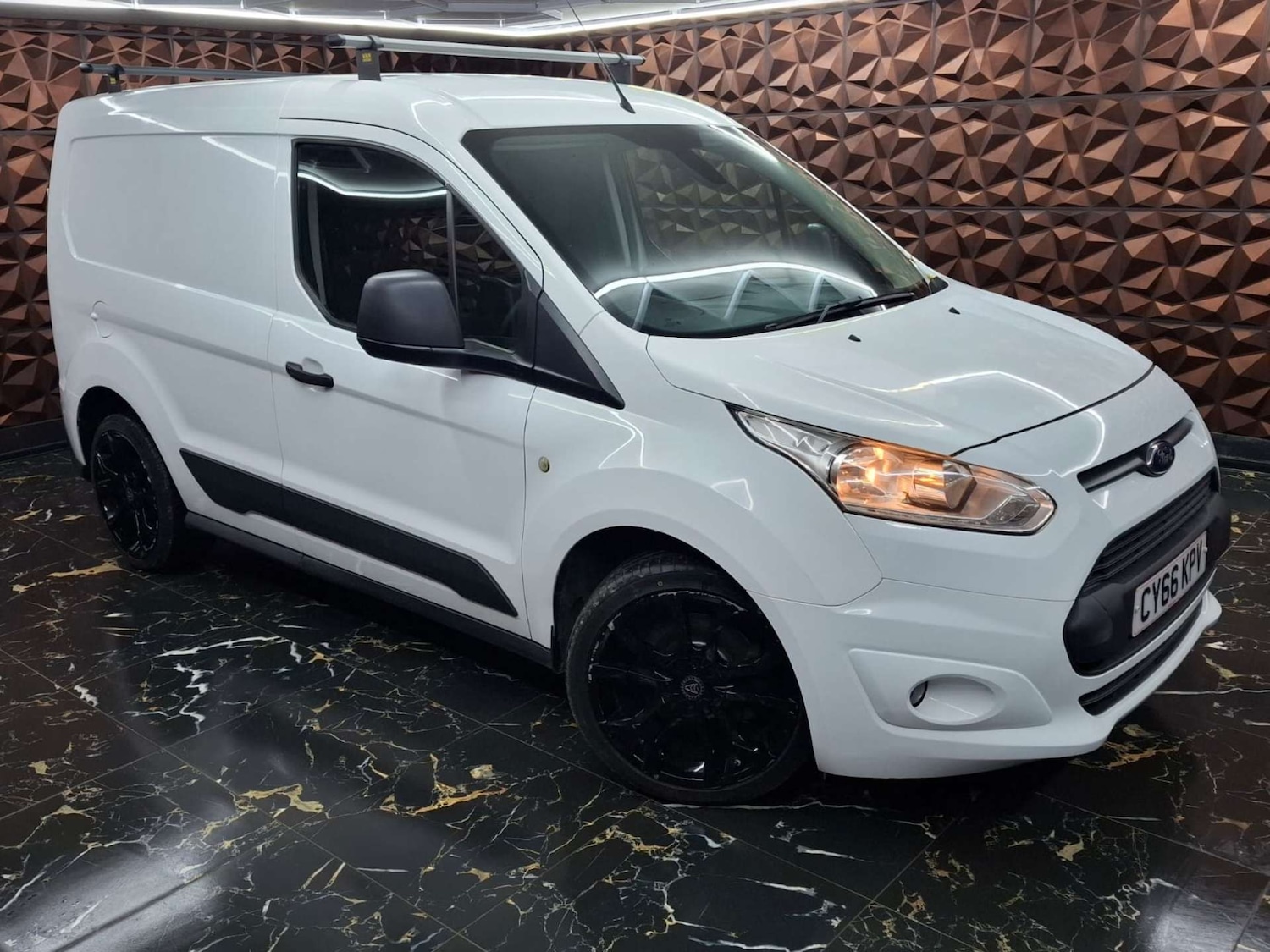 Used Ford Transit Connect 2017 for sale - 77151191: Photo 2