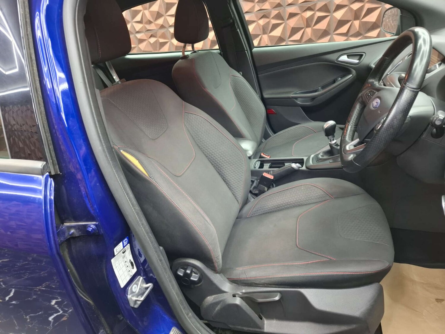 Used Ford Focus 2018 for sale - 78014325: Photo 12