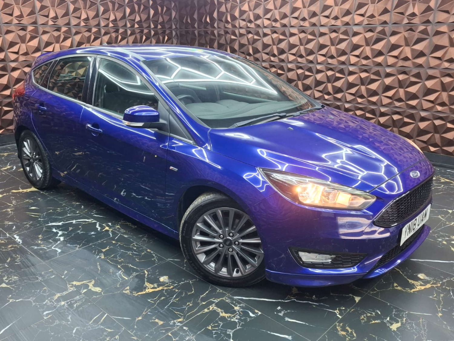 Used Ford Focus 2018 for sale - 78014325: Photo 3