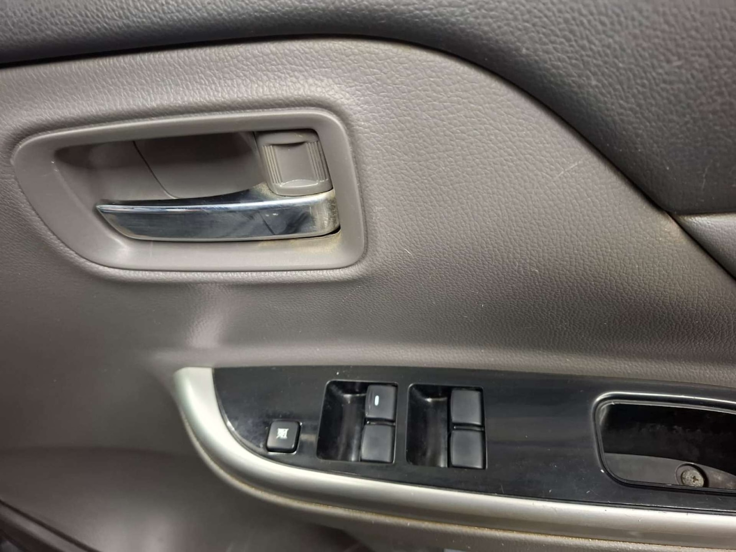 Used Mitsubishi L200 2016 for sale - 76921307: Photo 11