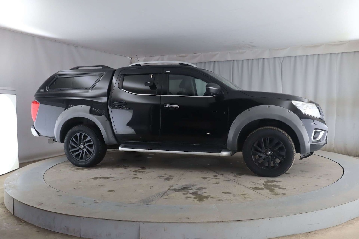 Used Nissan Navara 2017 for sale - 77319945: Photo 2