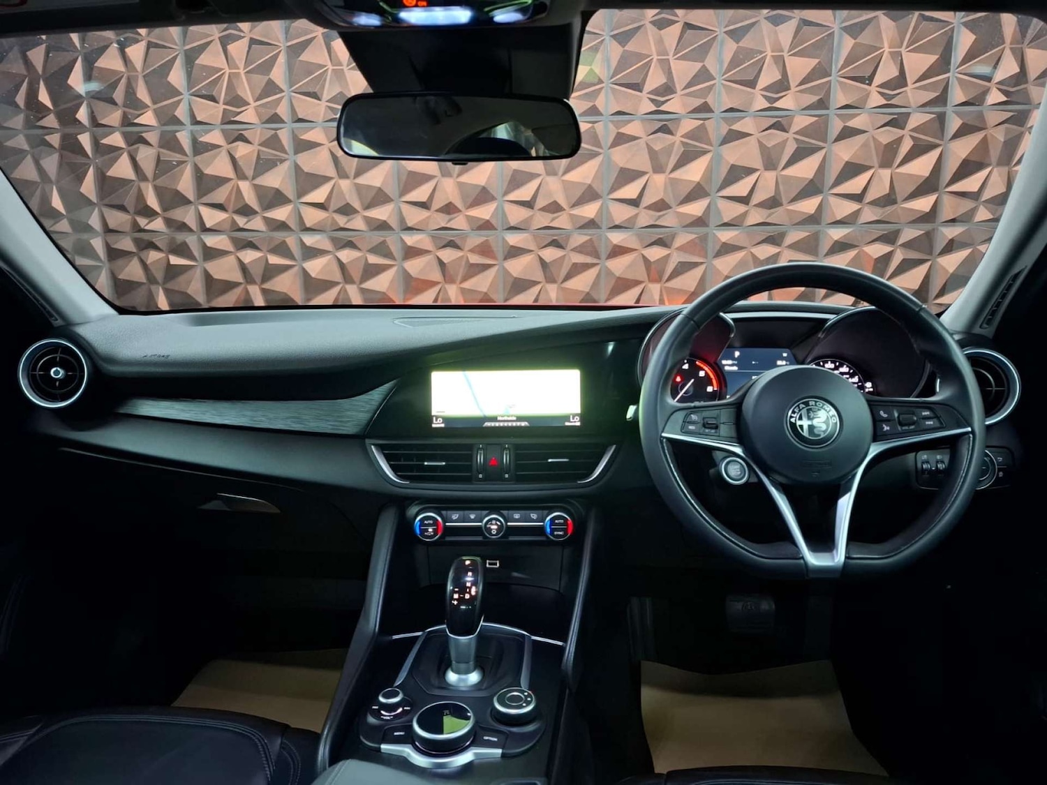 Used Alfa Romeo Giulia 2018 for sale - 76921519: Photo 13