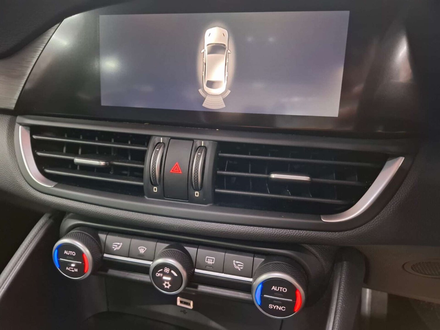 Used Alfa Romeo Giulia 2018 for sale - 76921519: Photo 16