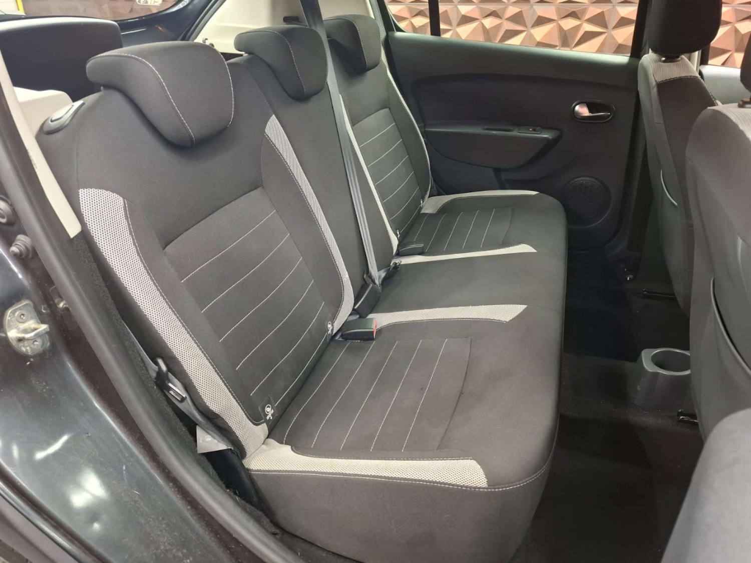 Used Dacia Sandero Stepway 2018 for sale - 76921500: Photo 12