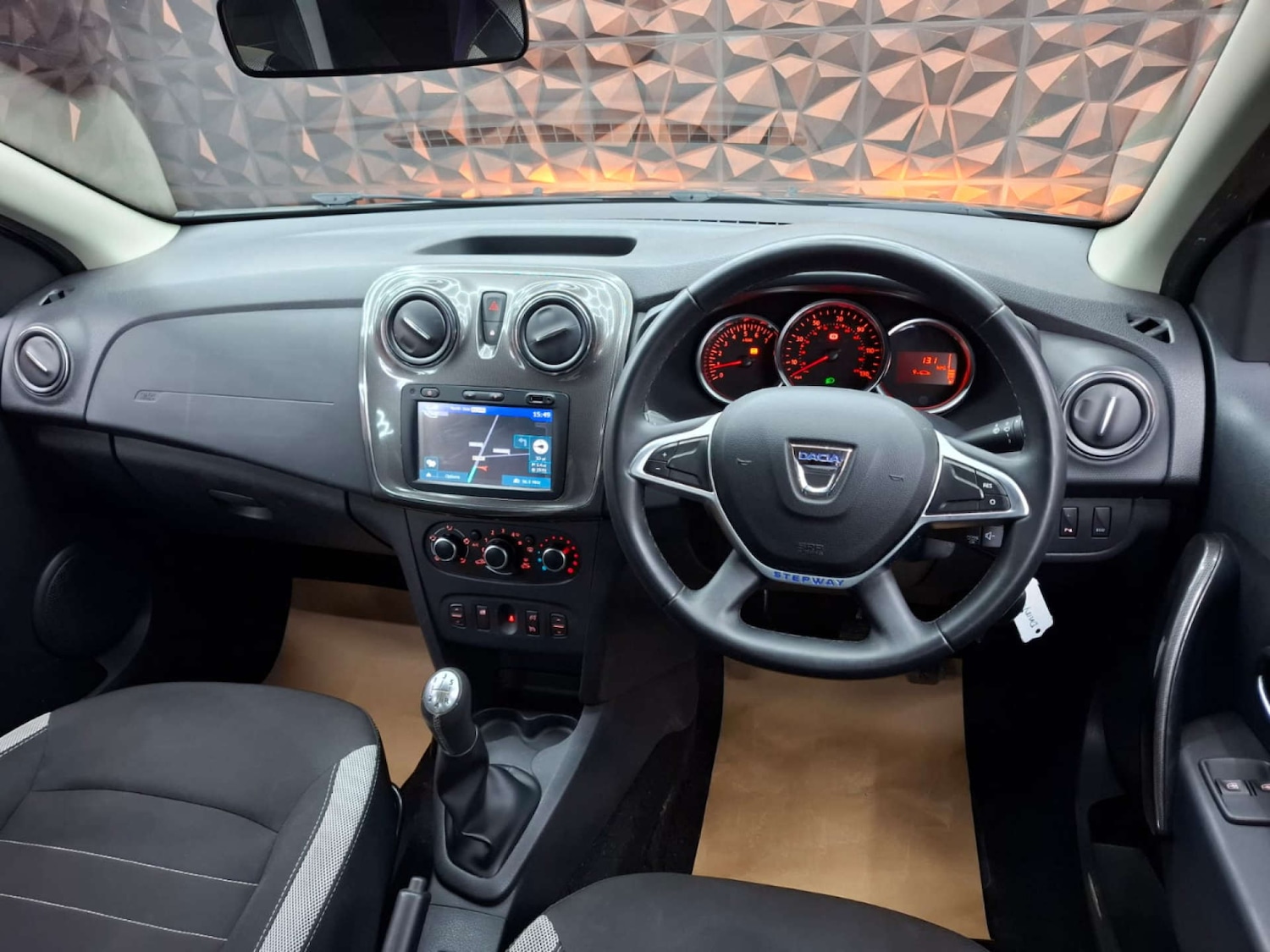Used Dacia Sandero Stepway 2018 for sale - 76921500: Photo 24