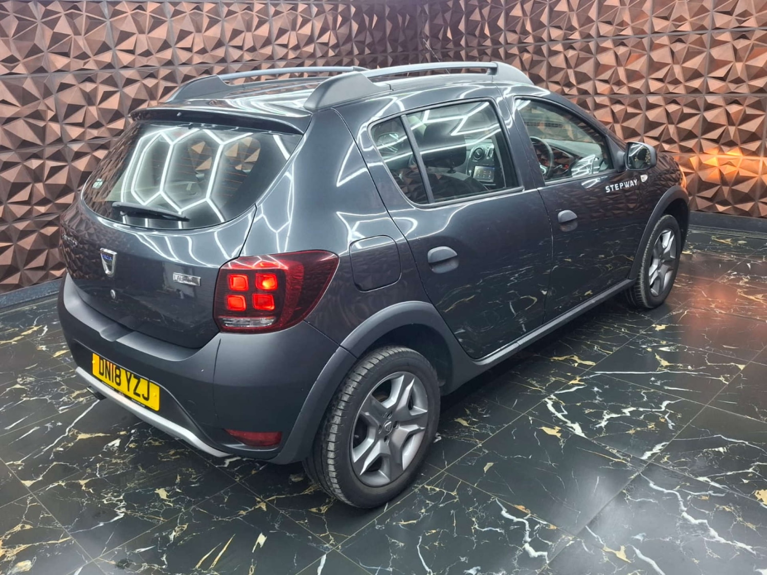 Used Dacia Sandero Stepway 2018 for sale - 76921500: Photo 35