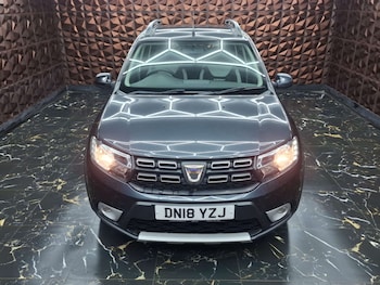 Used Dacia Sandero Stepway 2018 for sale - 76921500: Photo