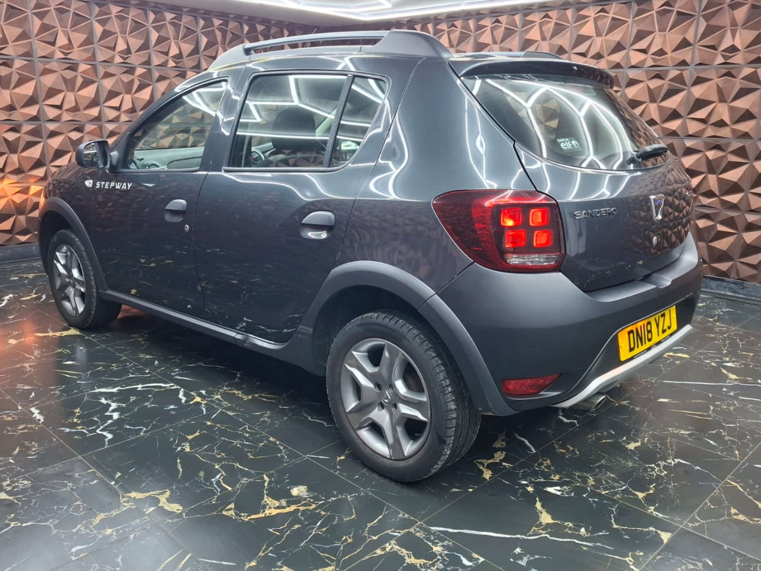 Used Dacia Sandero Stepway 2018 for sale - 76921500: Photo 40