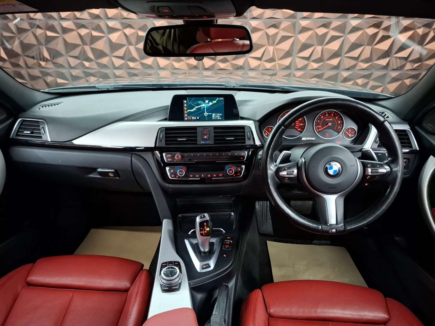 Used BMW 3 Series 2017 for sale - 76921427: Photo 17