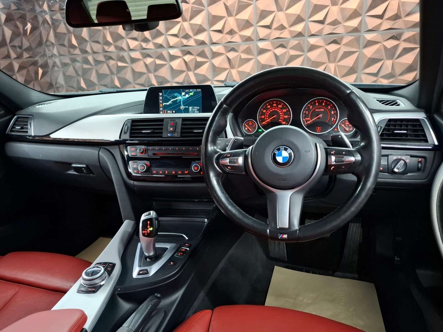 Used BMW 3 Series 2017 for sale - 76921427: Photo 18