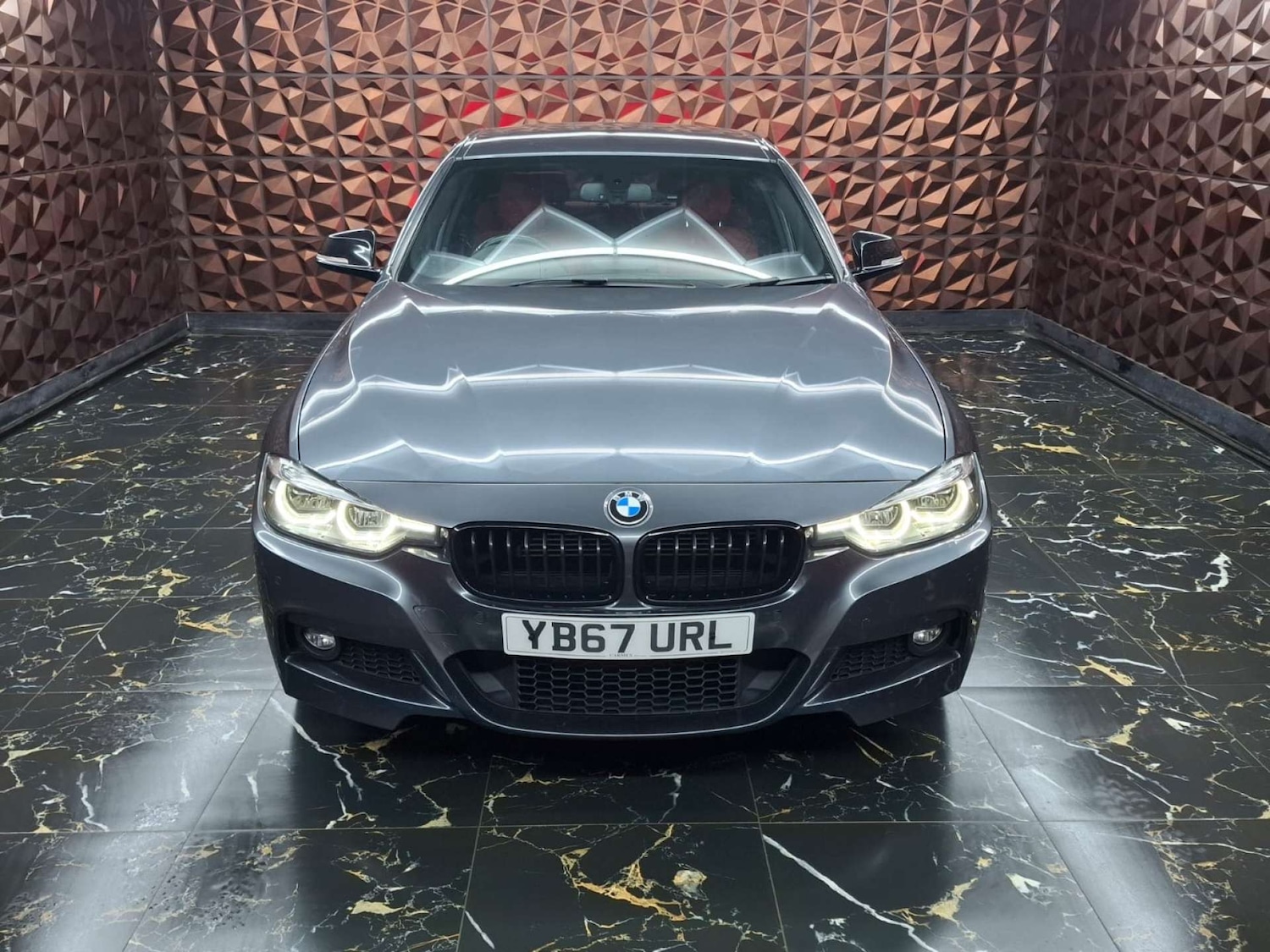 Used BMW 3 Series 2017 for sale - 76921427: Photo 2