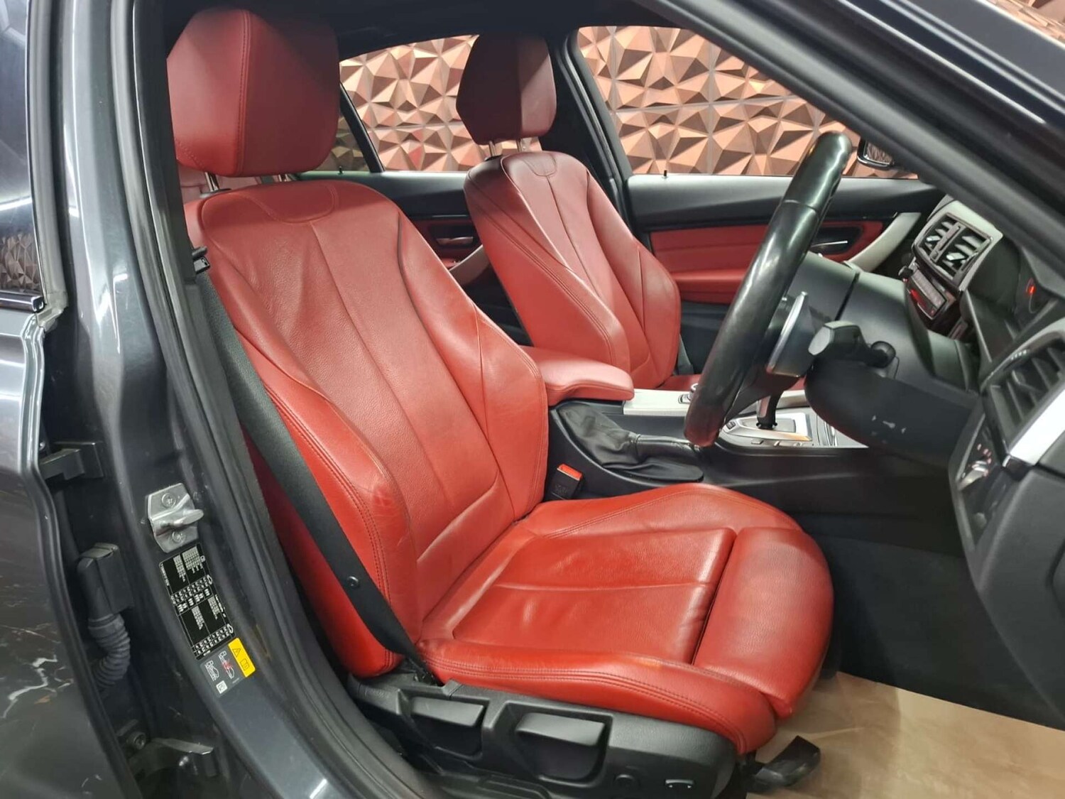 Used BMW 3 Series 2017 for sale - 76921427: Photo 6