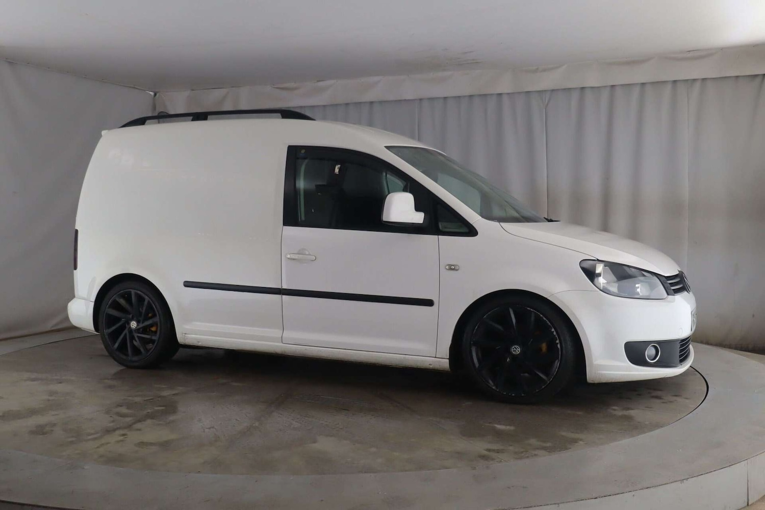 Used Volkswagen Caddy 2015 for sale - 77319947: Photo 2