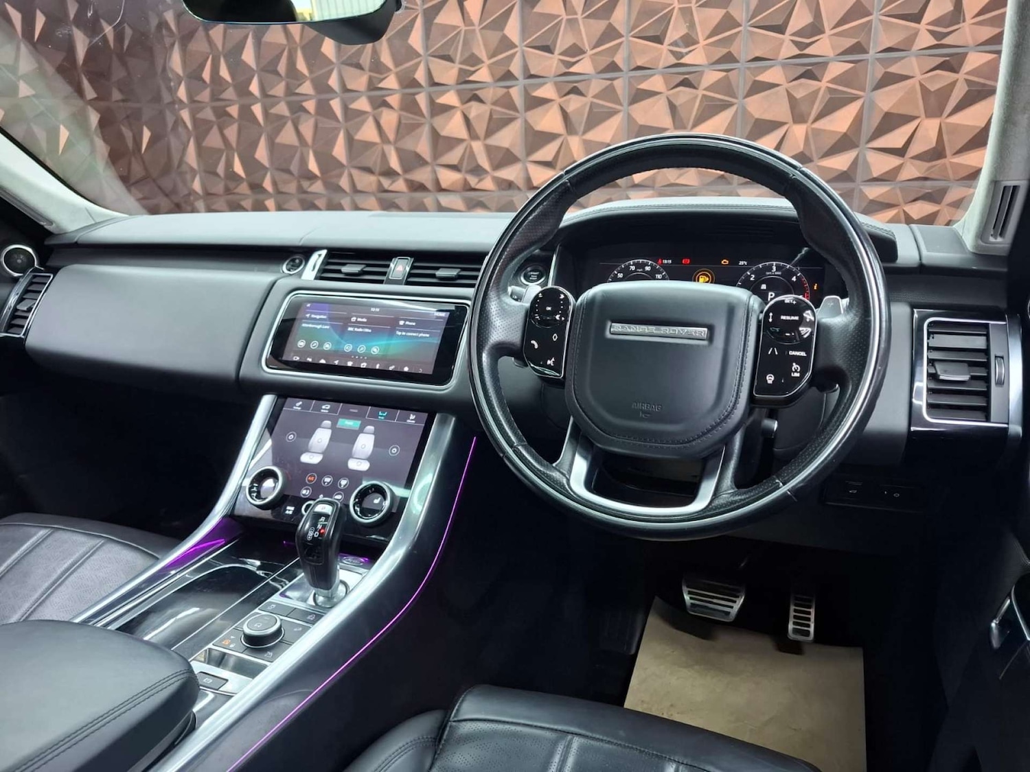 Used Land Rover Range Rover Sport 2018 for sale - 77151331: Photo 18