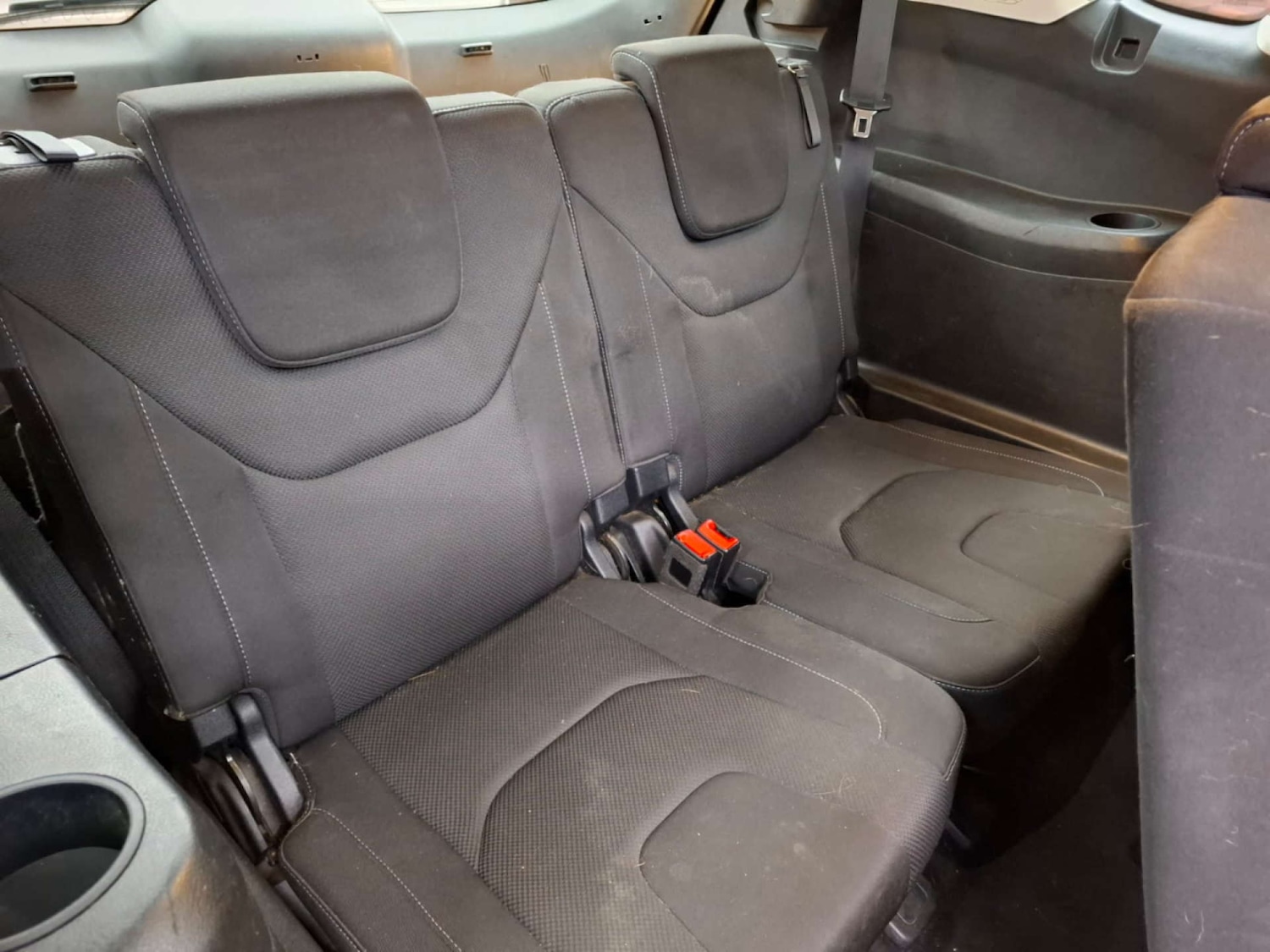 Used Ford S-Max 2015 for sale - 76921379: Photo 18