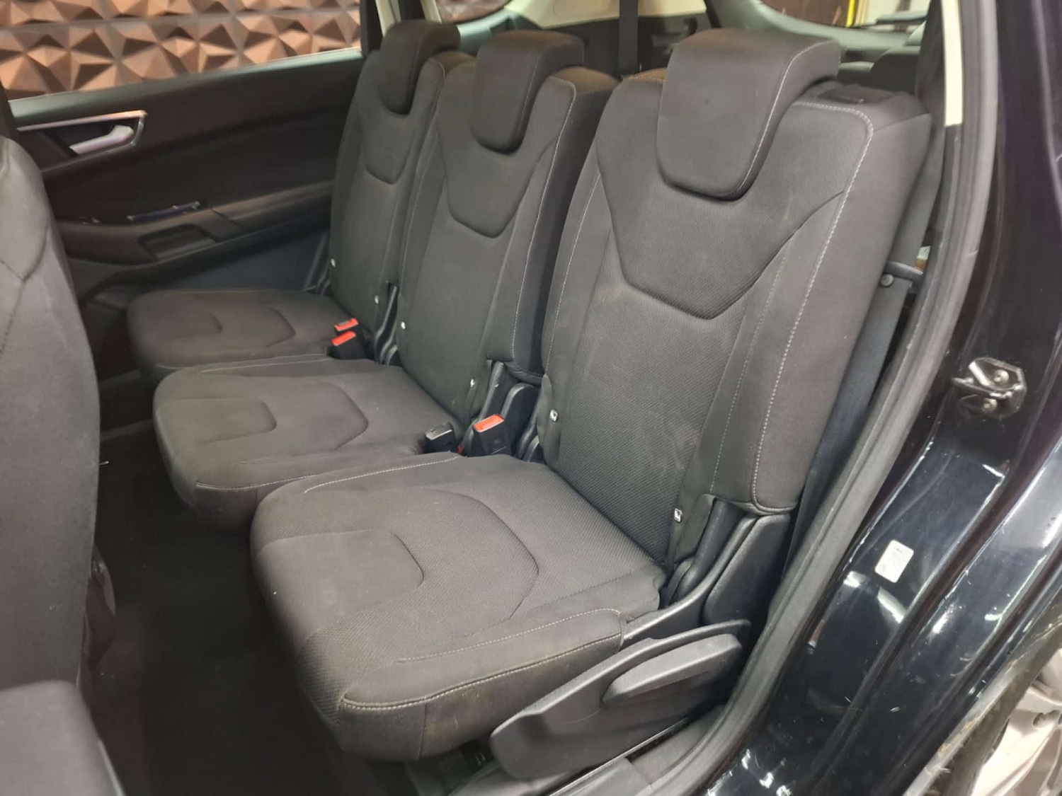 Used Ford S-Max 2015 for sale - 76921379: Photo 22