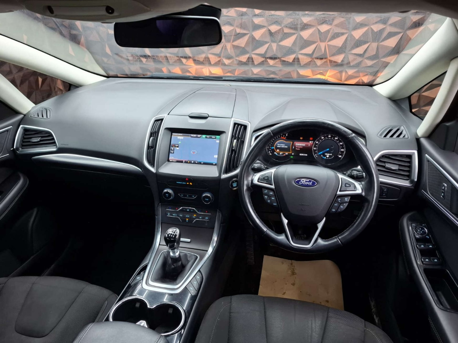 Used Ford S-Max 2015 for sale - 76921379: Photo 28