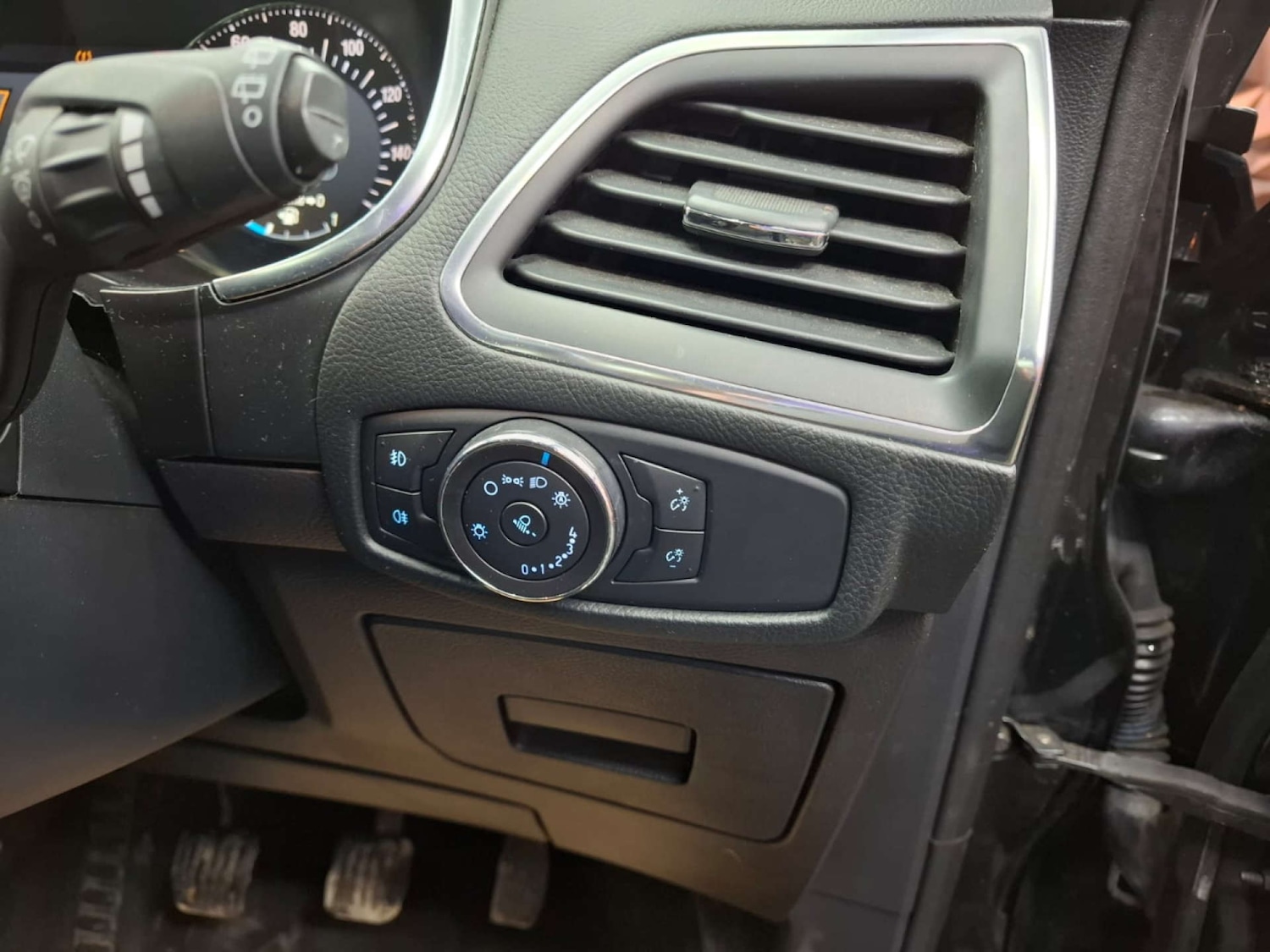 Used Ford S-Max 2015 for sale - 76921379: Photo 40