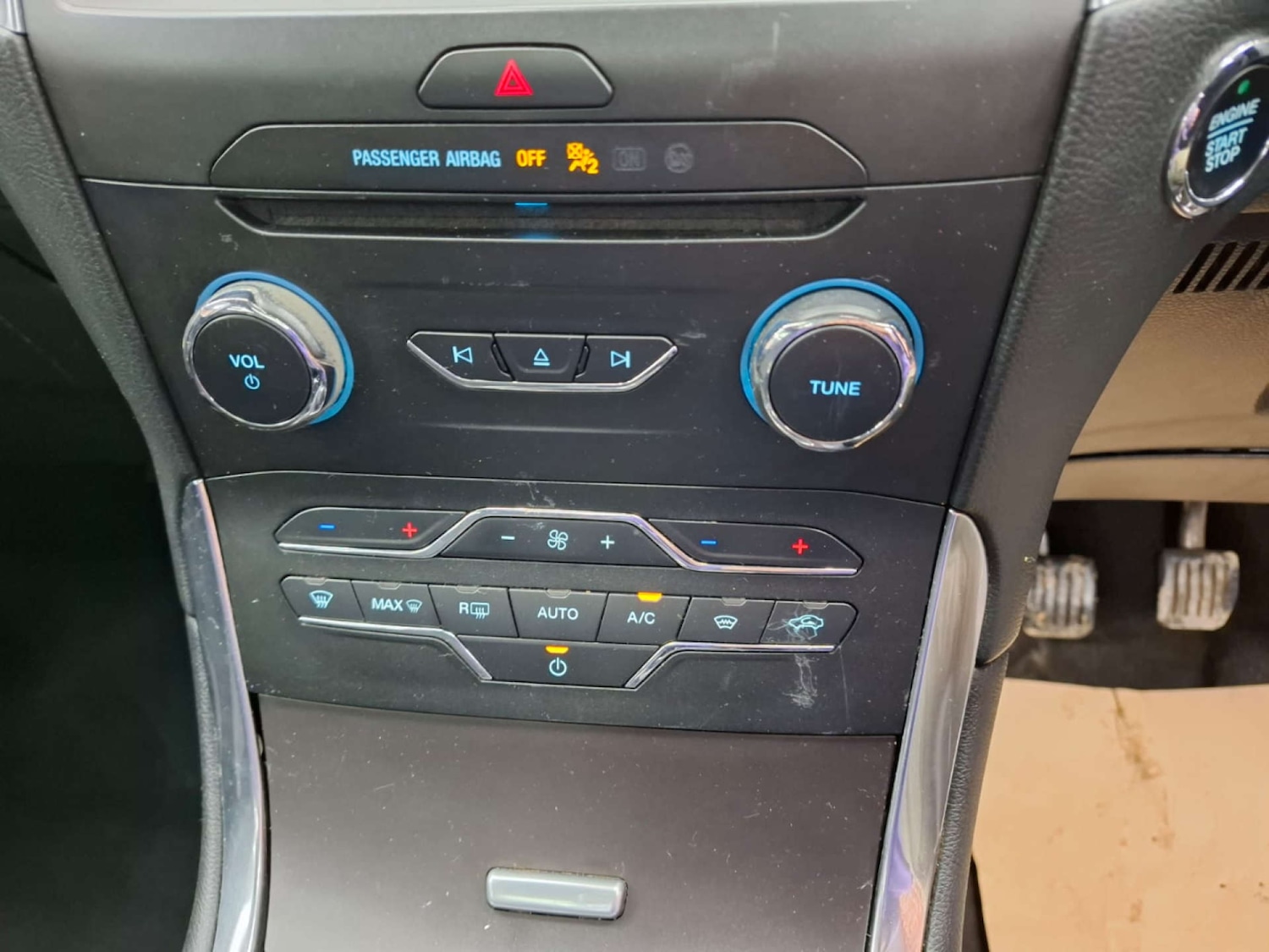 Used Ford S-Max 2015 for sale - 76921379: Photo 41