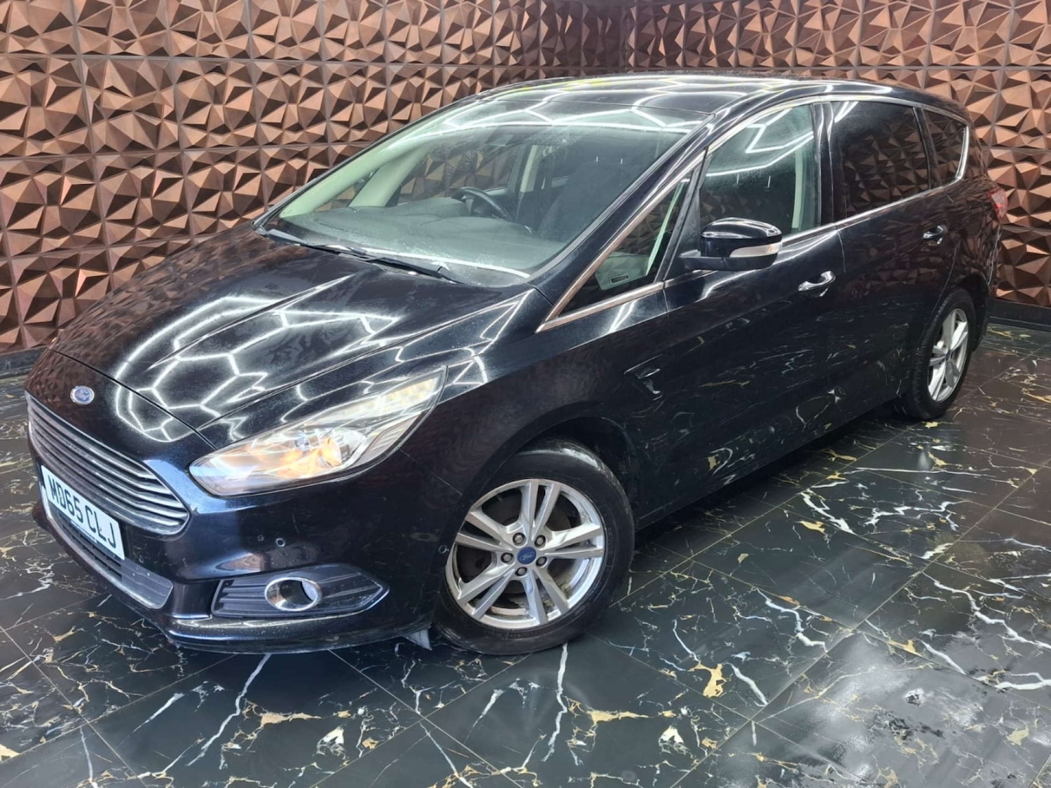 Used Ford S-Max 2015 for sale - 76921379: Photo 7