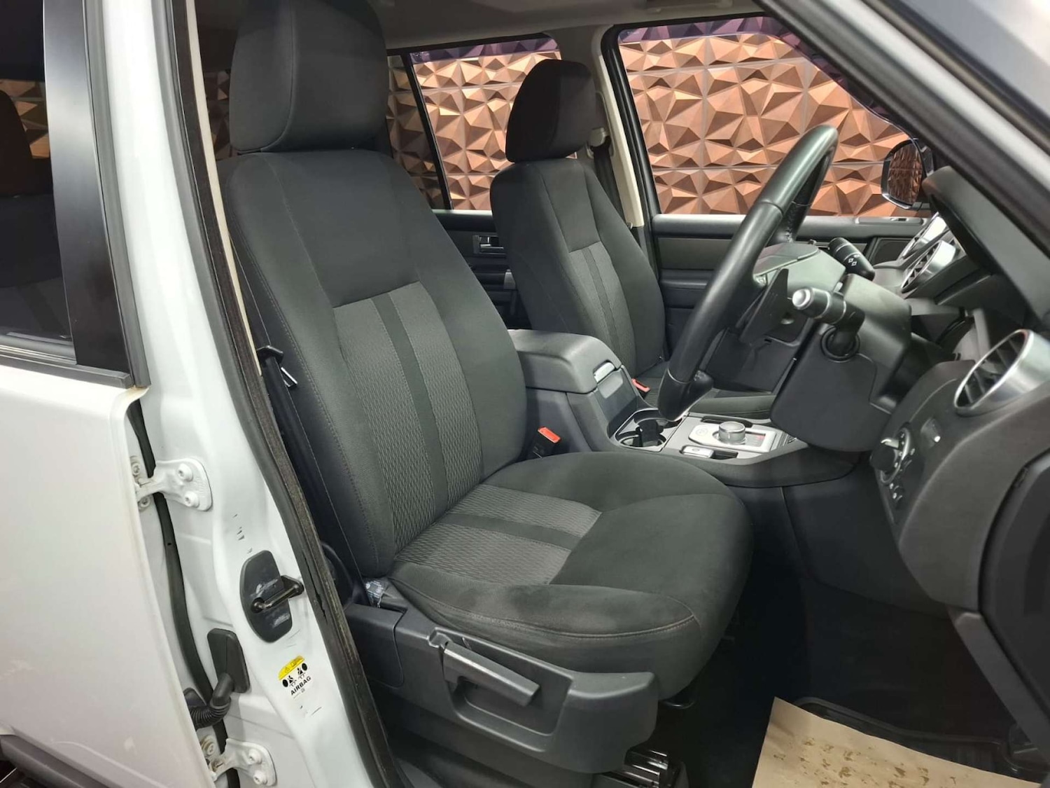 Used Land Rover Discovery 2014 for sale - 77151180: Photo 7