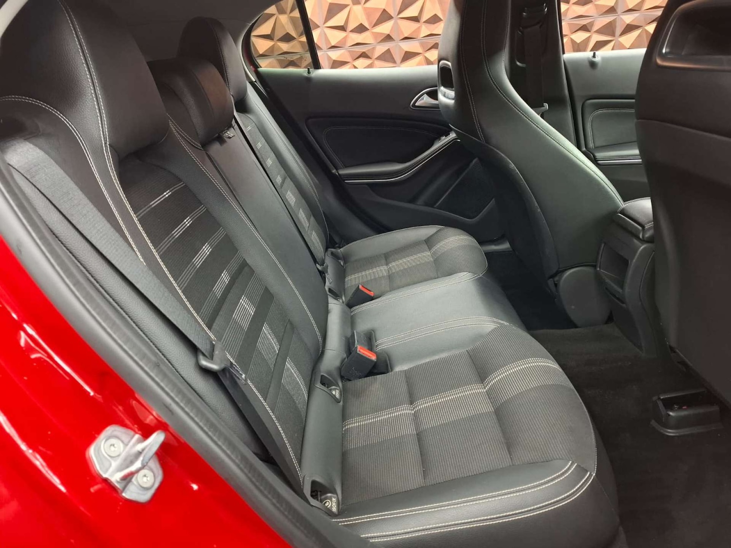 Used Mercedes-Benz GLA 2018 for sale - 76921297: Photo 12