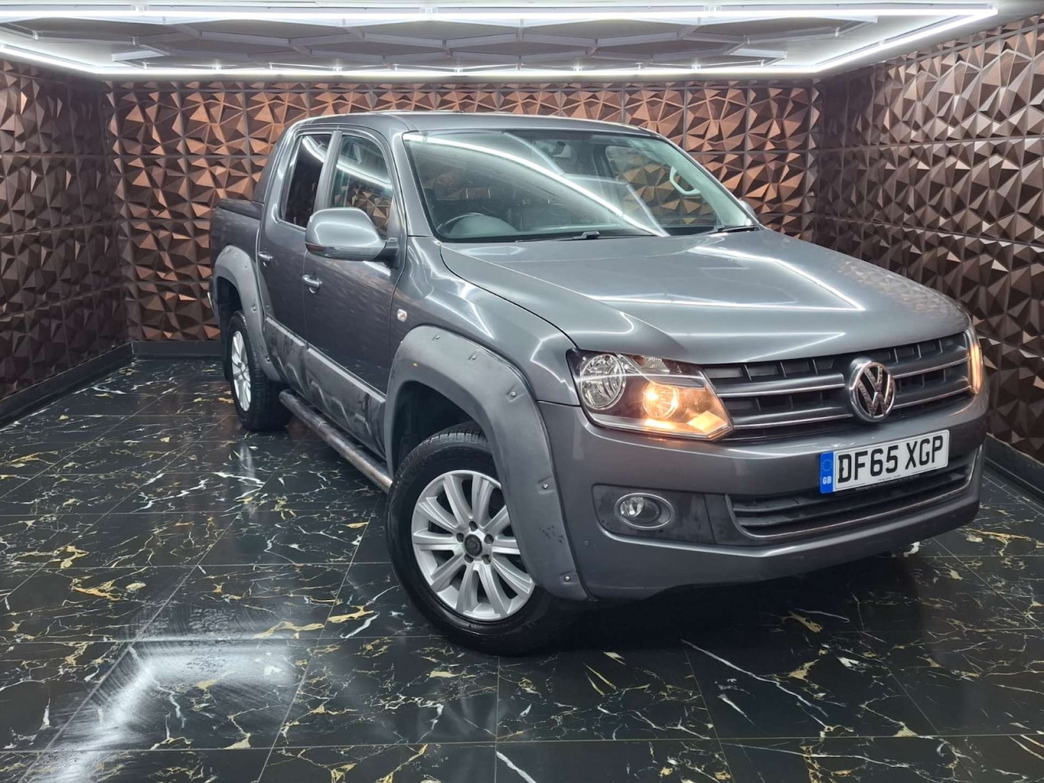 Used Volkswagen Amarok 2015 for sale - 76921323: Photo 2