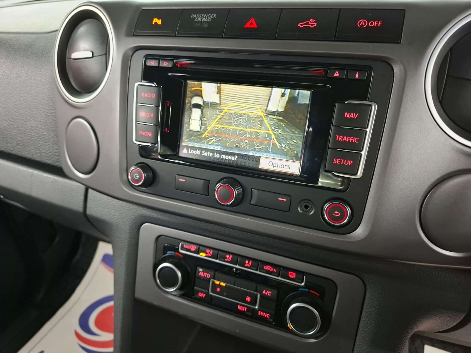 Used Volkswagen Amarok 2015 for sale - 76921323: Photo 25