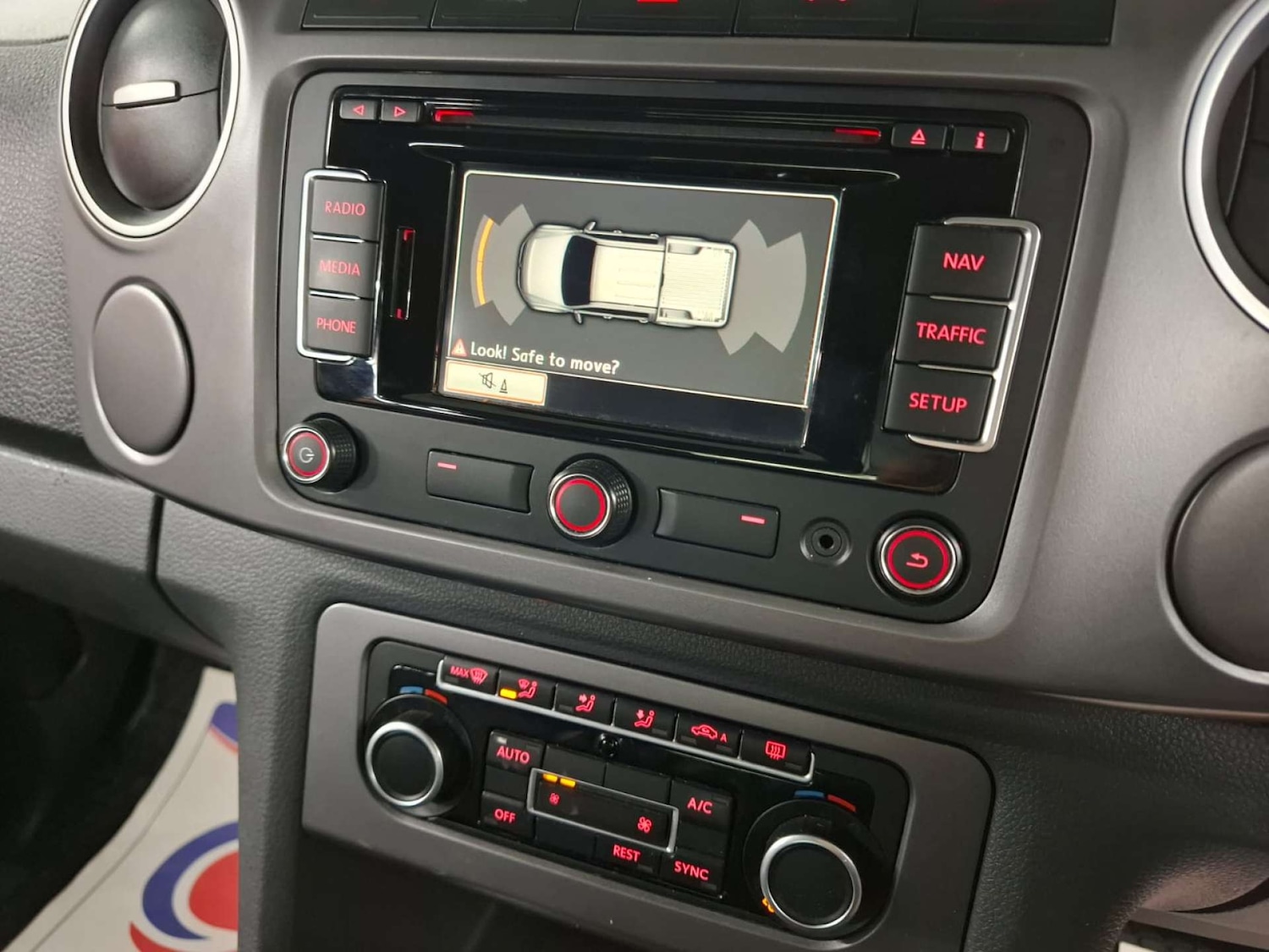 Used Volkswagen Amarok 2015 for sale - 76921323: Photo 26