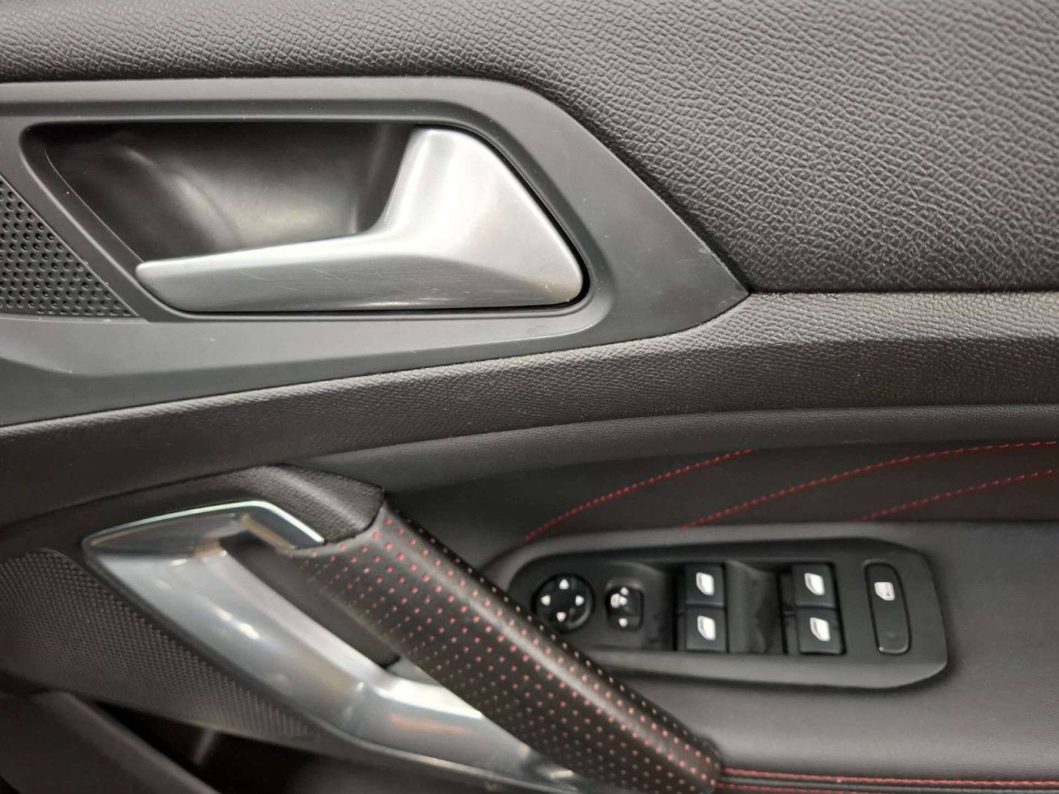 Used Peugeot 308 2019 for sale - 77151206: Photo 11