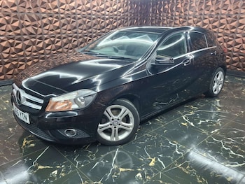 Used Mercedes-Benz A-Class 2015 for sale - 76921385: Photo