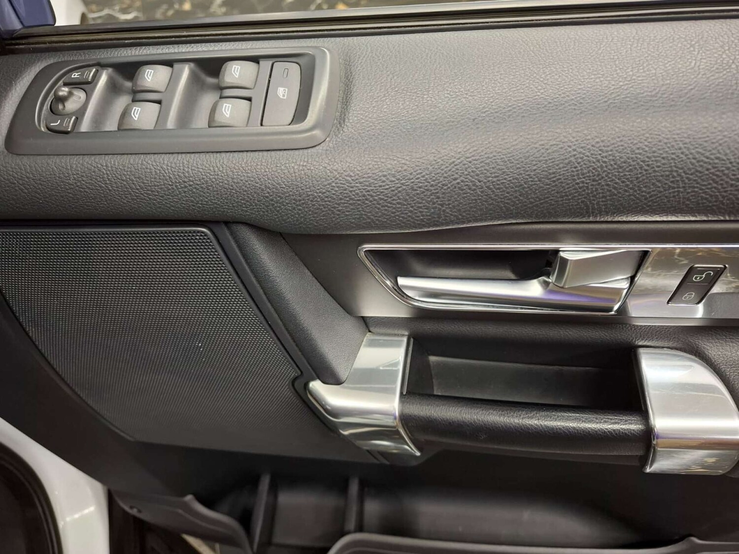 Used Land Rover Discovery 2014 for sale - 76921345: Photo 12