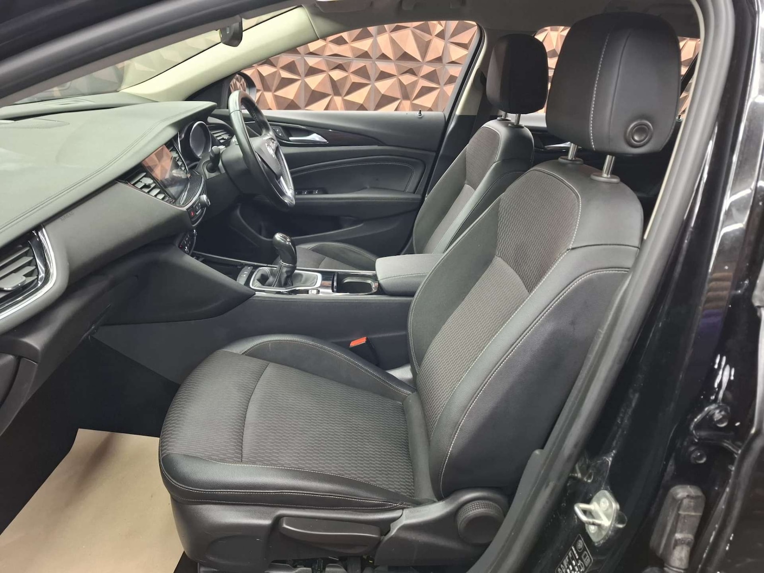 Used Vauxhall Insignia 2017 for sale - 77803634: Photo 15