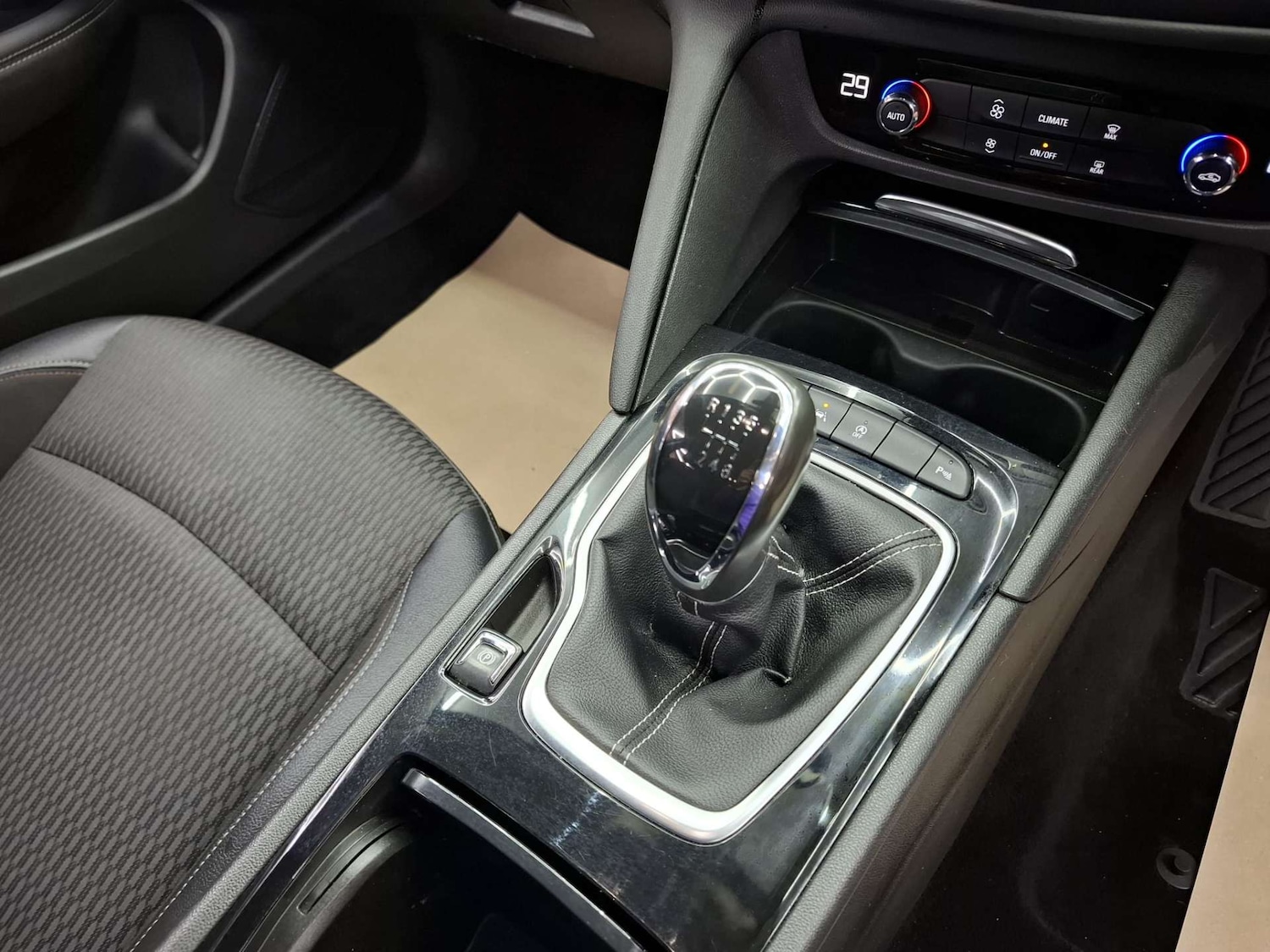 Used Vauxhall Insignia 2017 for sale - 77803634: Photo 19