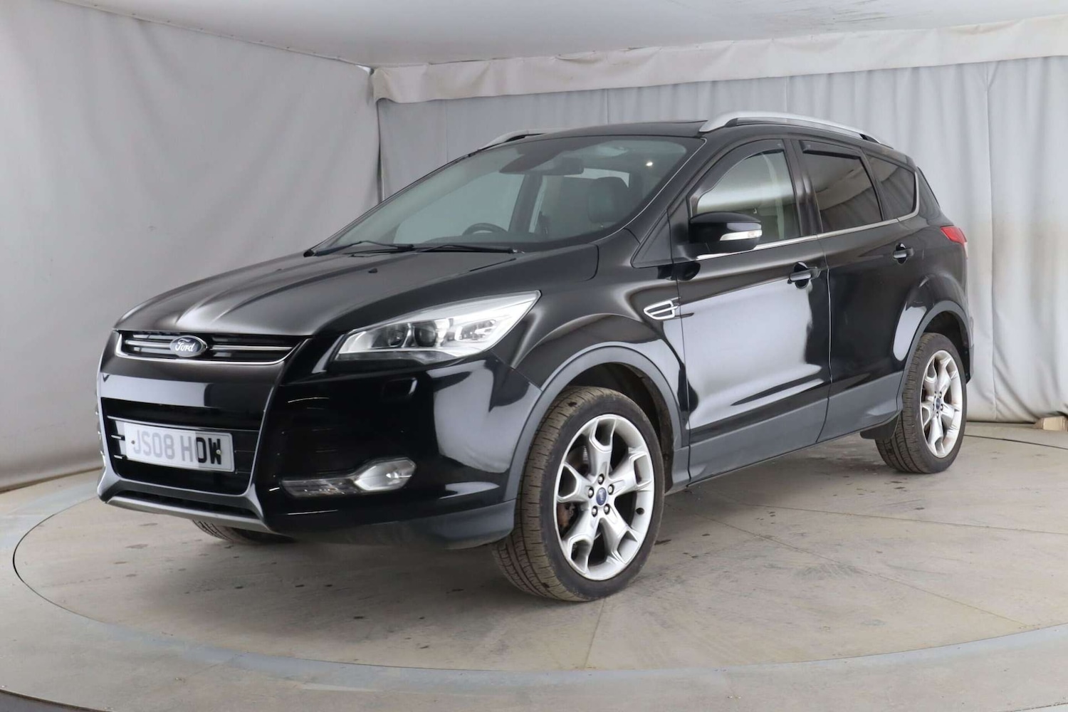 Used Ford Kuga 2016 for sale - 77905735: Photo 3
