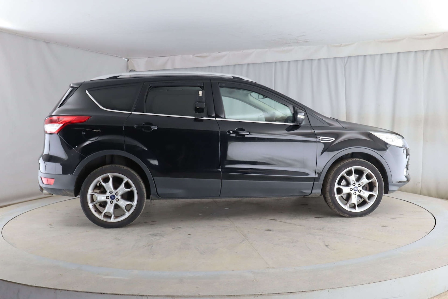 Used Ford Kuga 2016 for sale - 77905735: Photo 5
