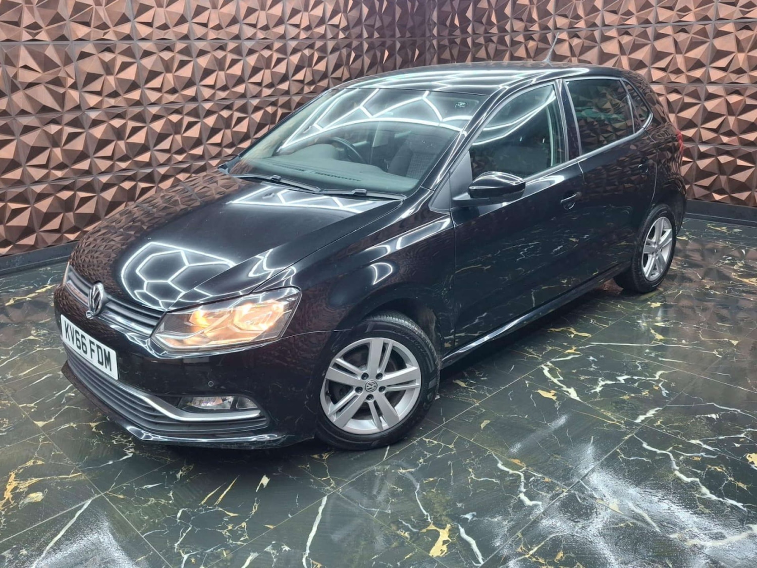 Used Volkswagen Polo 2016 for sale - 76921419: Photo 3