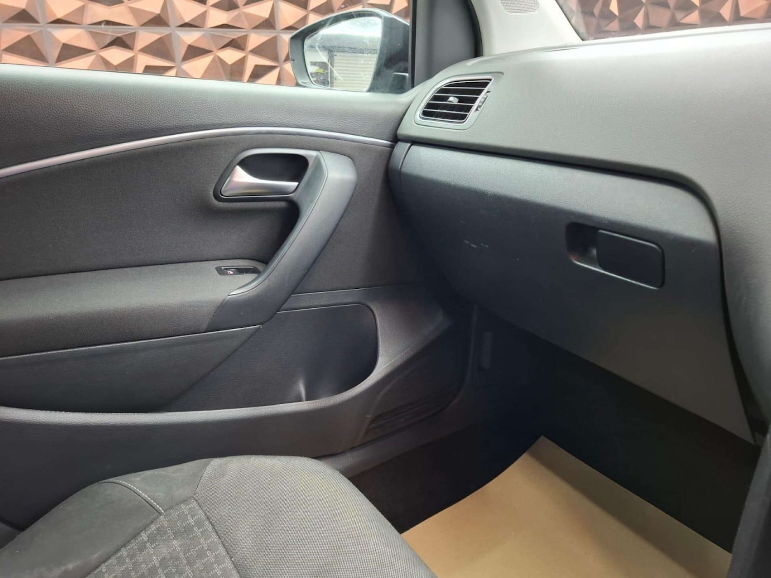 Used Volkswagen Polo 2016 for sale - 76921419: Photo 40