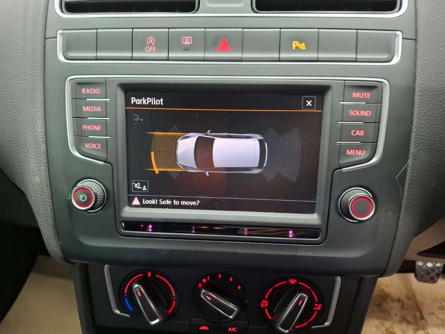 Used Volkswagen Polo 2016 for sale - 76921419: Photo 43