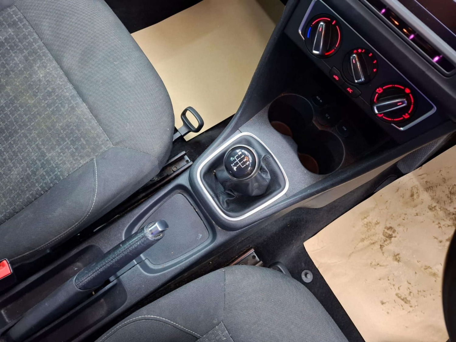 Used Volkswagen Polo 2016 for sale - 76921419: Photo 46