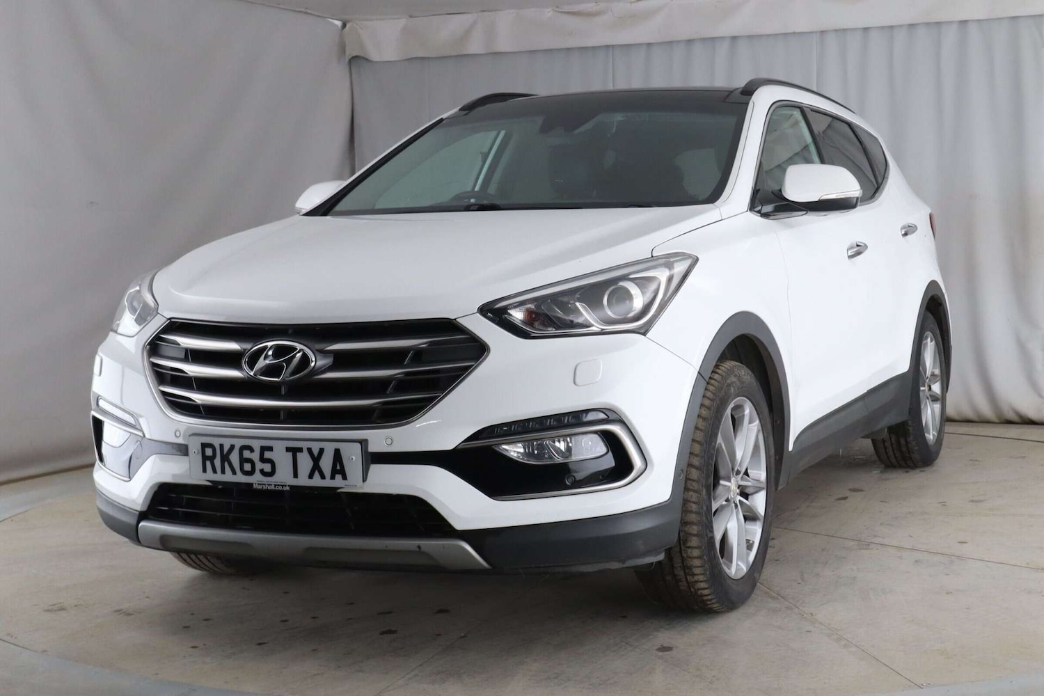 Used Hyundai Santa Fe 2015 for sale - 77905734: Photo 2