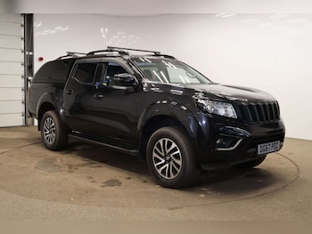 Used Nissan Navara 2017 for sale - 78525625: Photo